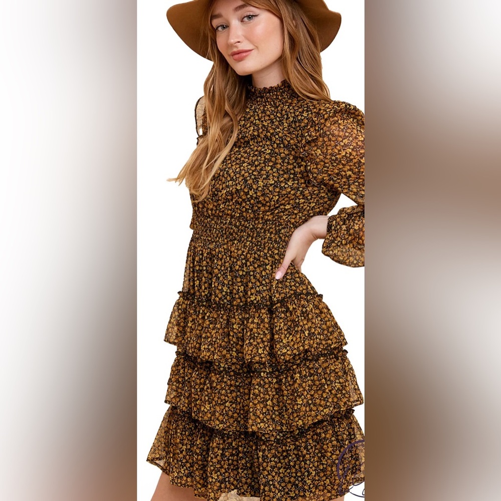 NWT In Loom Floral Chiffon Smocked Mini Dress Size Small - Picture 2 of 3